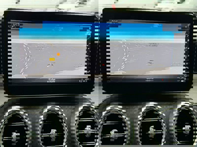 Image Mercedes-Benz 汃獡敳䌠䌠畯 220 d 2.0 194 AMG Line Multibeam leds TO GPS Caméra Carplay Burmeister Sièges chauffants Régul Clim 